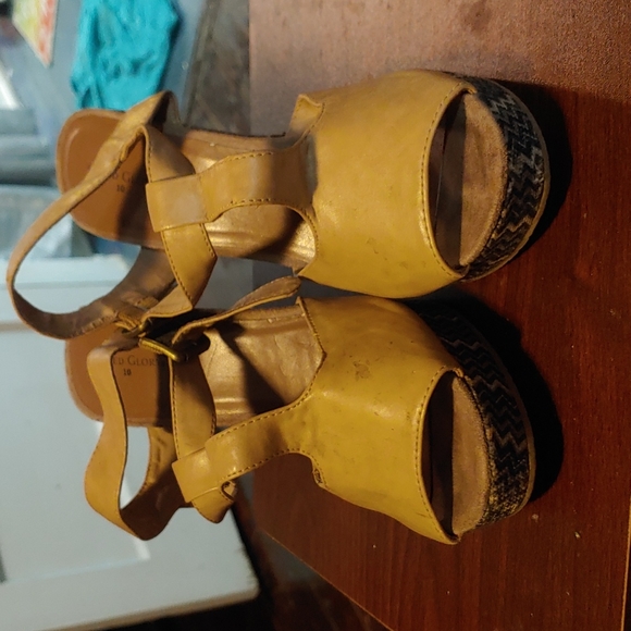 Wedges - Picture 2 of 4